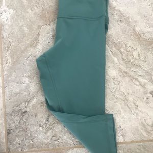 Lululemon Wunder Under Size 10